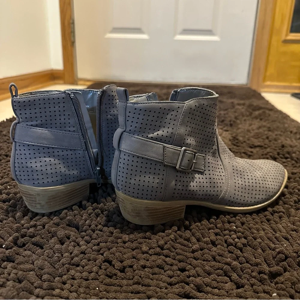 JustFab Breathable Gray Booties - Picture 2 of 5